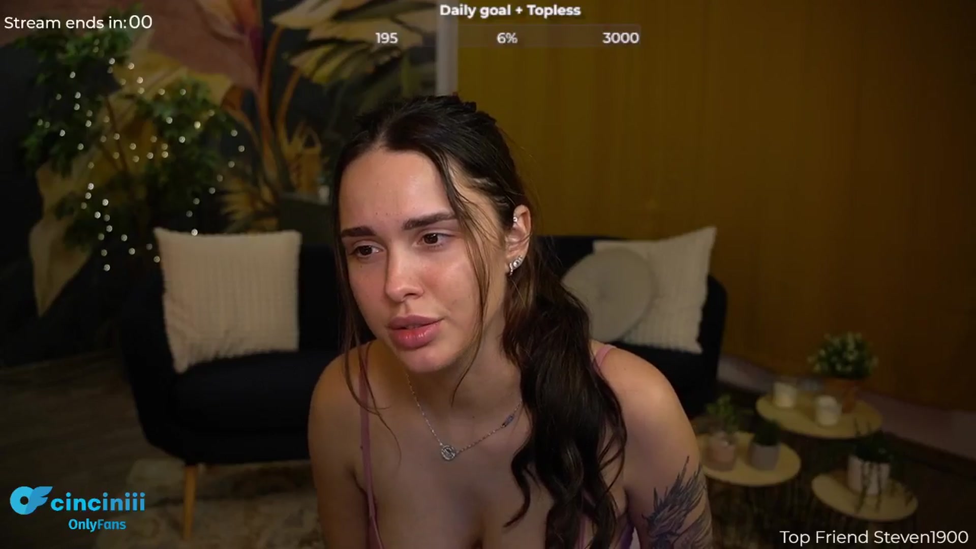 Gallery image thumbnail from cinnabellee's myfreecams stream on, 08/12/2024, 19:48 image 4 of 20