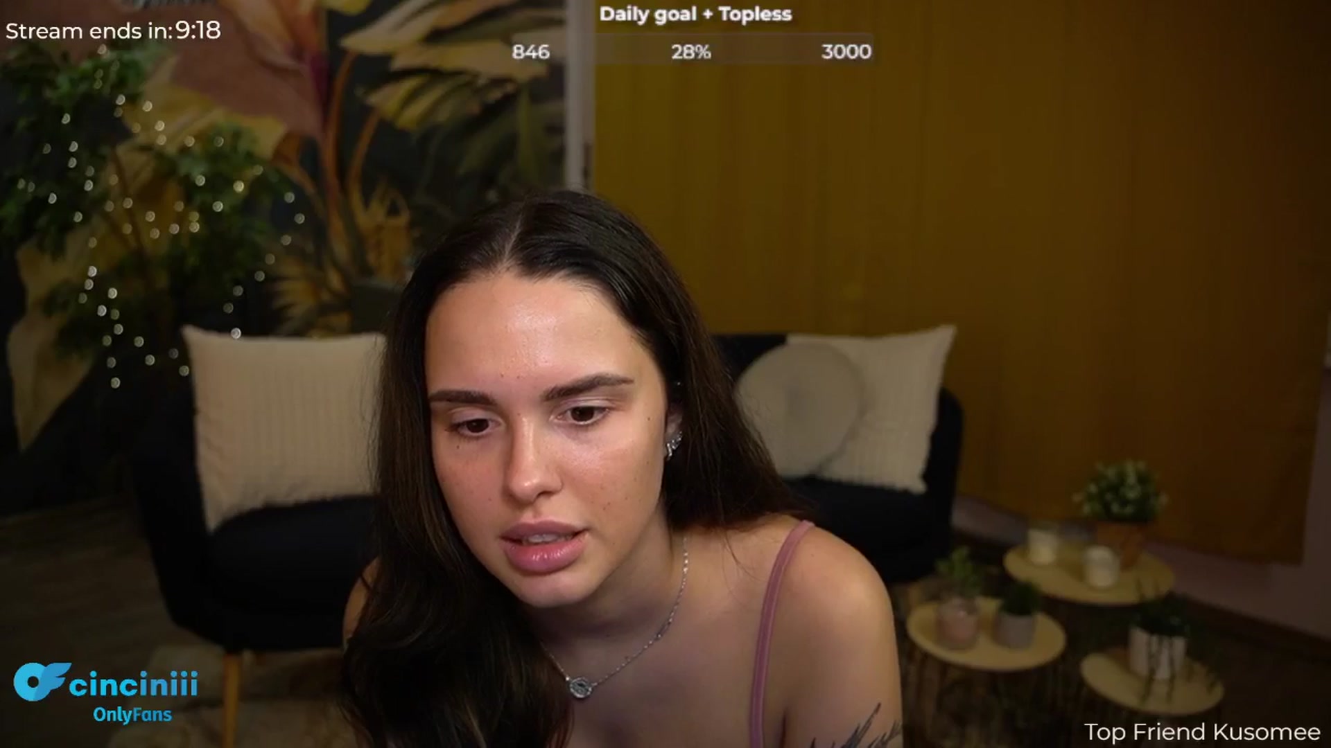 Gallery image thumbnail from cinnabellee's myfreecams stream on, 08/12/2024, 20:58 image 11 of 20