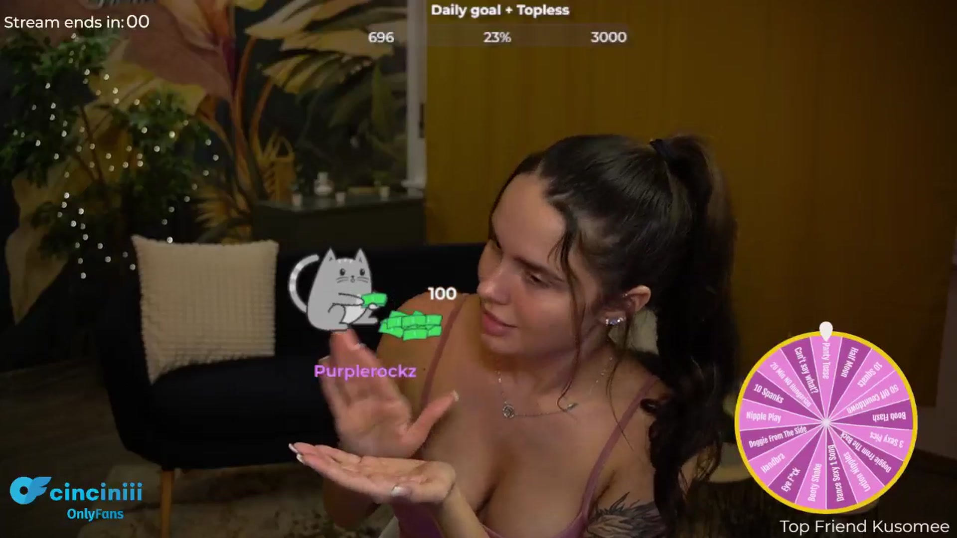 Gallery image thumbnail from cinnabellee's myfreecams stream on, 08/12/2024, 20:58 image 3 of 20