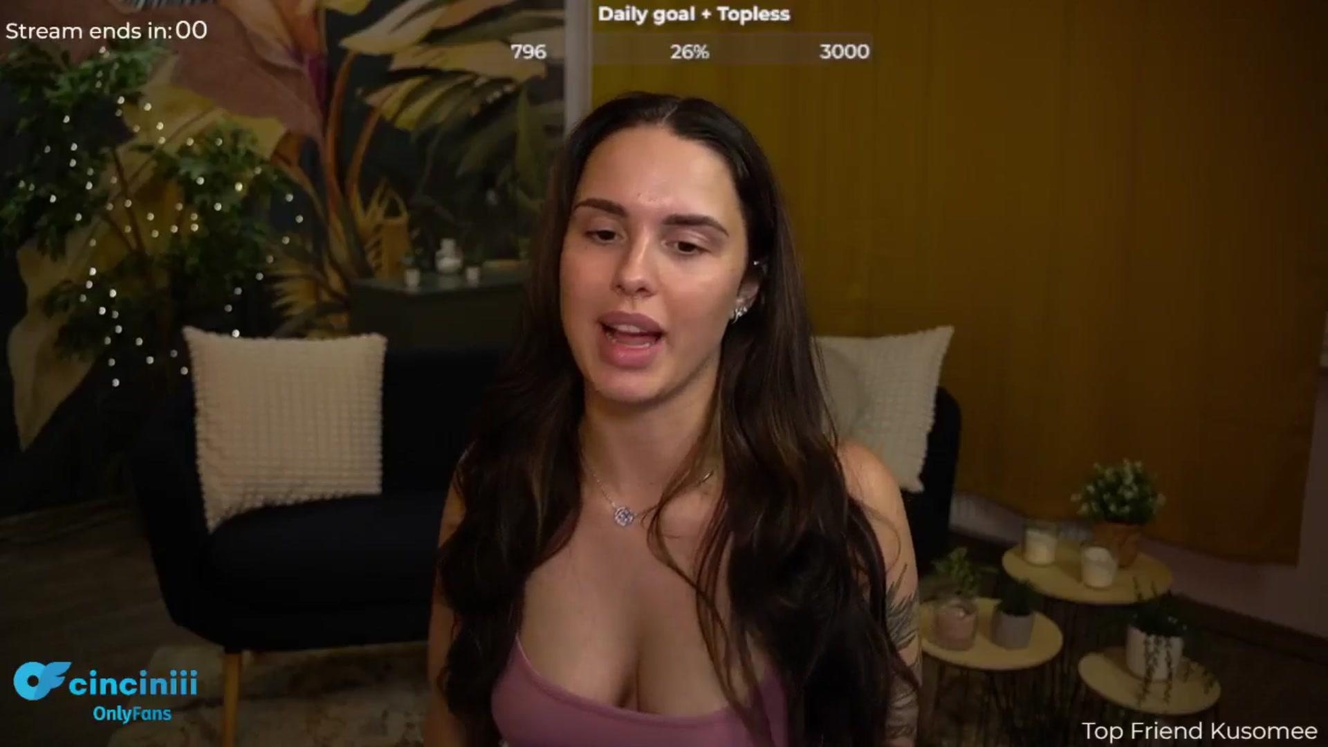 Gallery image thumbnail from cinnabellee's myfreecams stream on, 08/12/2024, 20:58 image 7 of 20