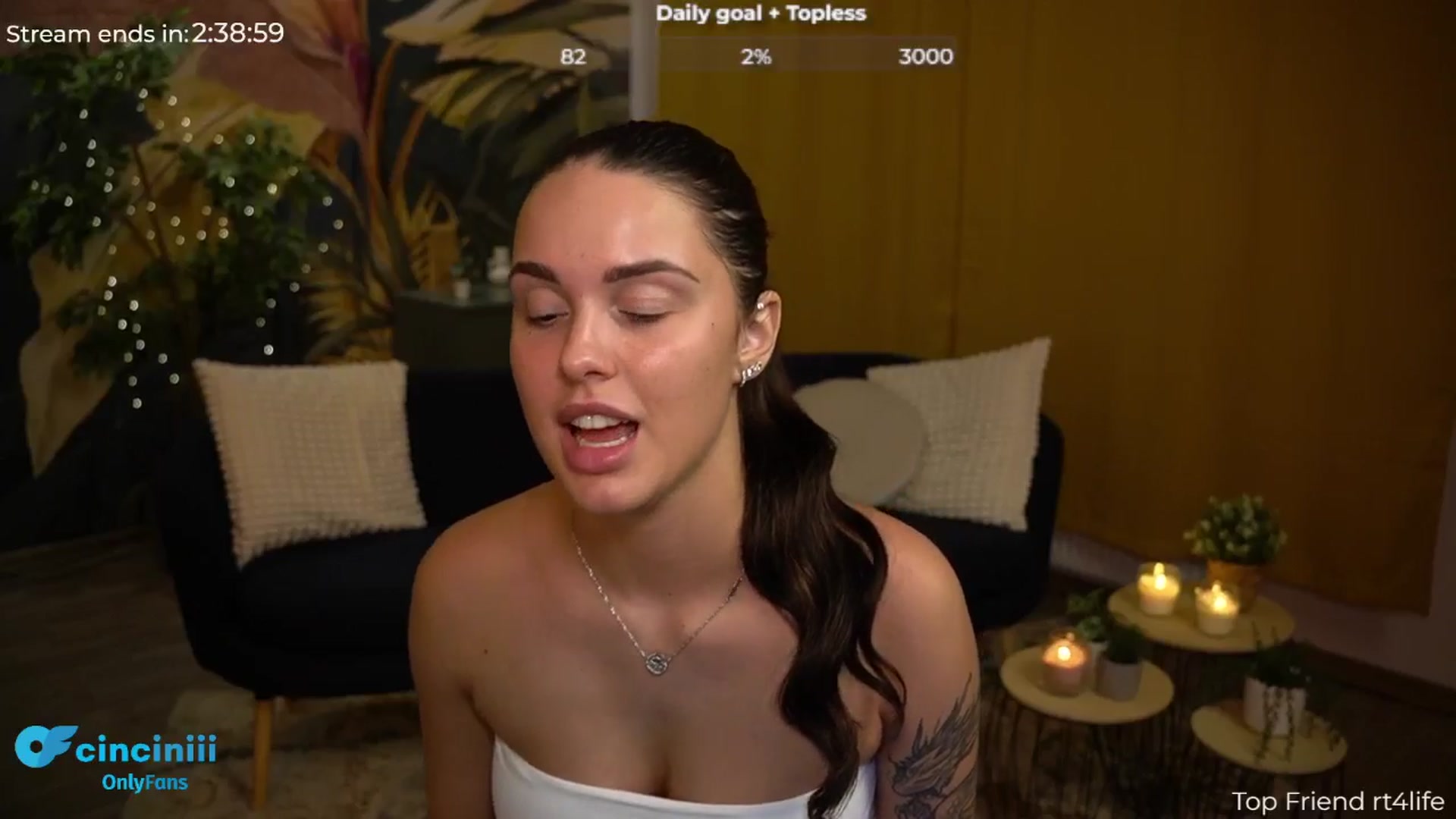 Gallery image thumbnail from cinnabellee's myfreecams stream on, 08/13/2024, 19:28 image 7 of 20