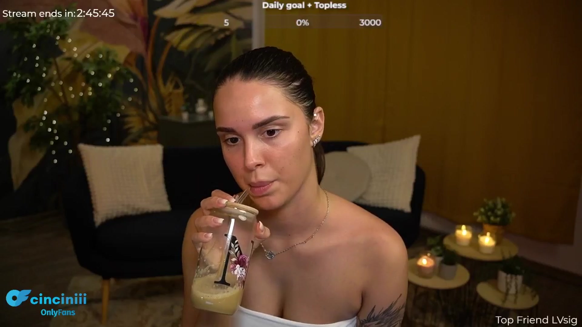 Gallery image thumbnail from cinnabellee's myfreecams stream on, 08/13/2024, 19:28 image 5 of 20