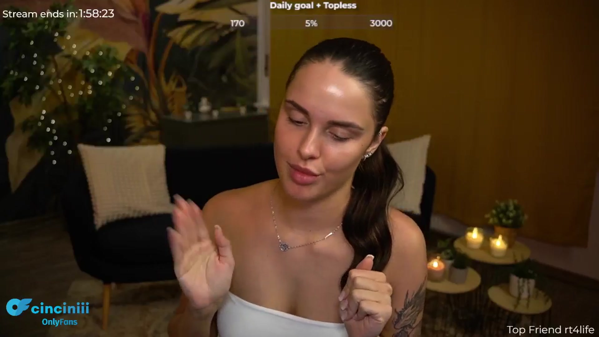 Gallery image thumbnail from cinnabellee's myfreecams stream on, 08/13/2024, 19:28 image 19 of 20