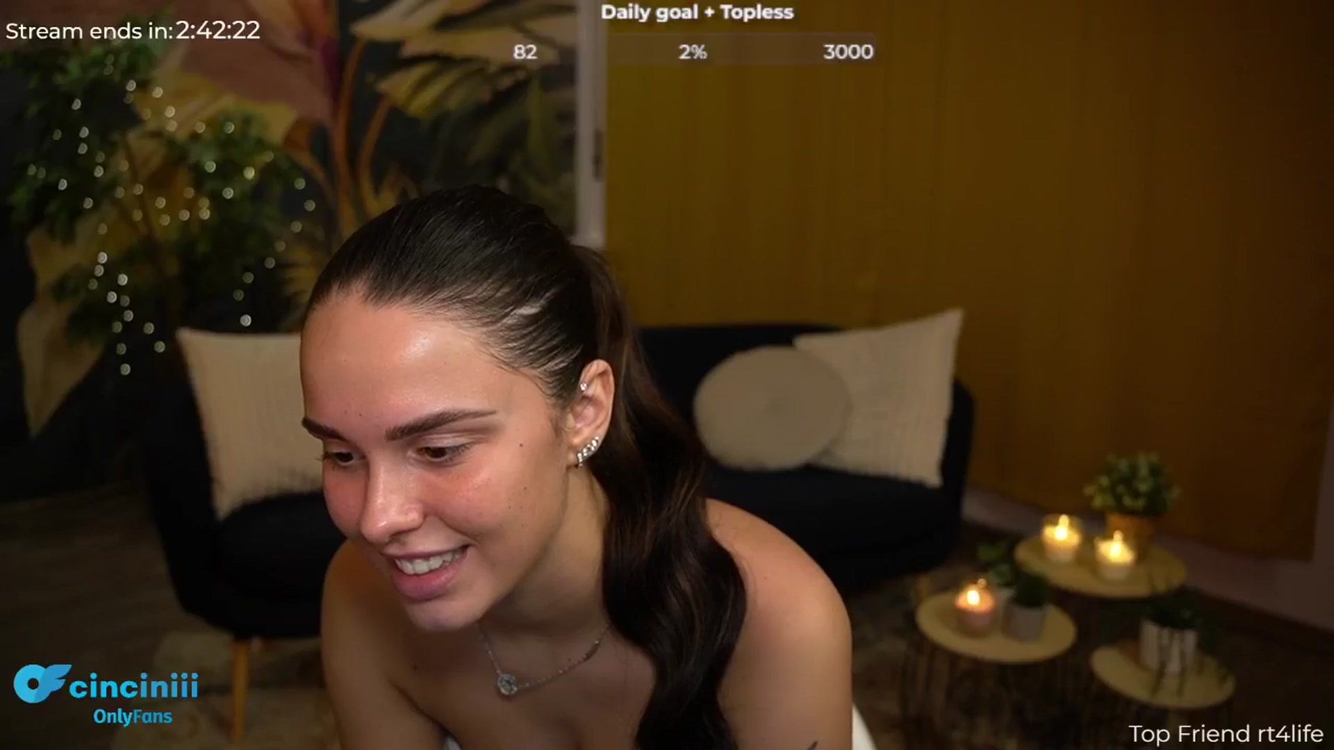 Gallery image thumbnail from cinnabellee's myfreecams stream on, 08/13/2024, 19:28 image 6 of 20