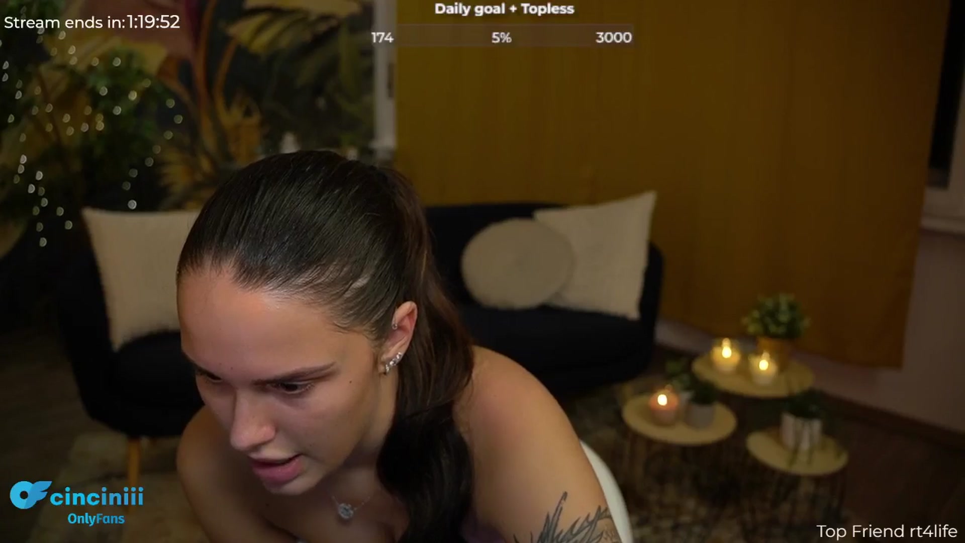 Gallery image thumbnail from cinnabellee's myfreecams stream on, 08/13/2024, 20:30 image 11 of 20