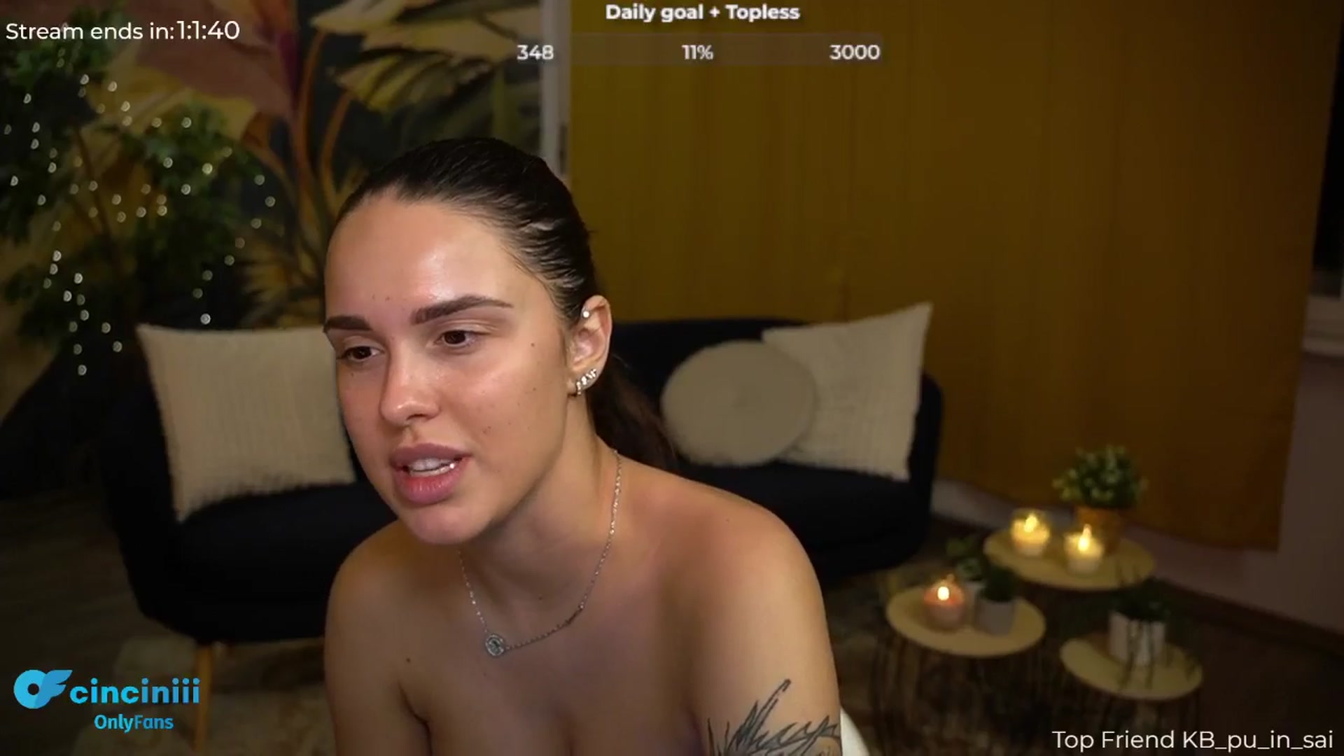 Gallery image thumbnail from cinnabellee's myfreecams stream on, 08/13/2024, 20:30 image 17 of 20