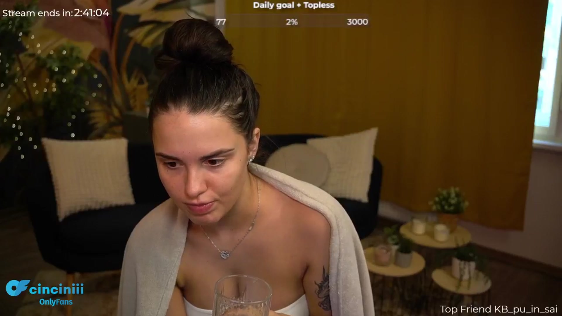 Gallery image thumbnail from cinnabellee's myfreecams stream on, 08/14/2024, 04:49 image 15 of 20