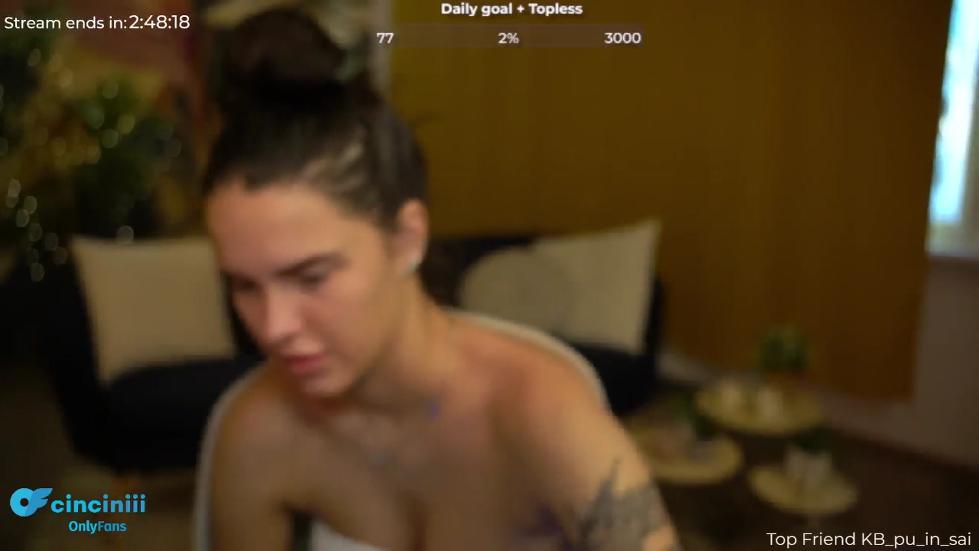 Gallery image thumbnail from cinnabellee's myfreecams stream on, 08/14/2024, 04:49 image 8 of 20