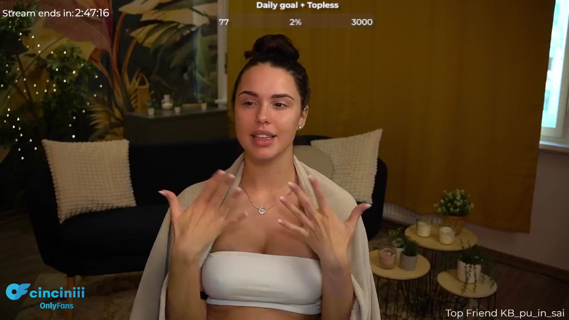 Gallery image thumbnail from cinnabellee's myfreecams stream on, 08/14/2024, 04:49 image 9 of 20