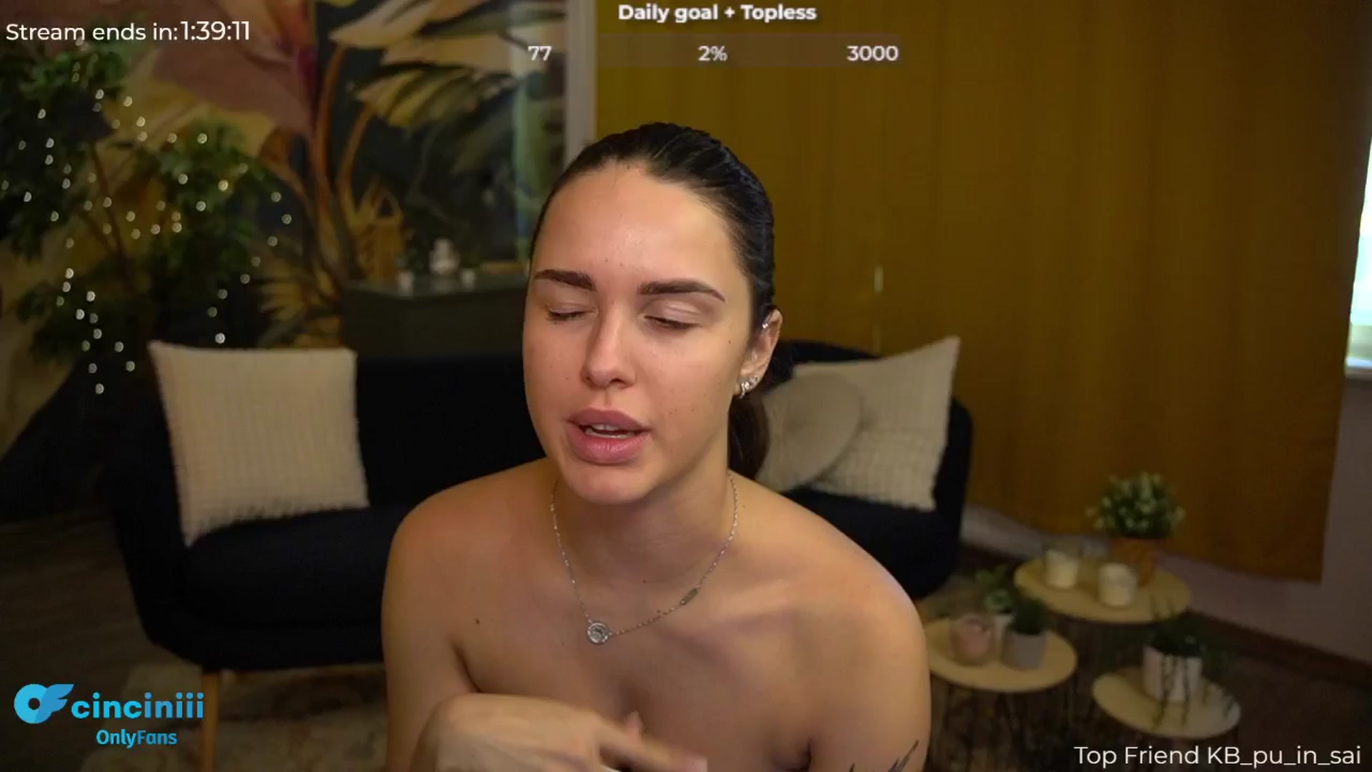 Gallery image thumbnail from cinnabellee's myfreecams stream on, 08/14/2024, 06:36 image 1 of 20