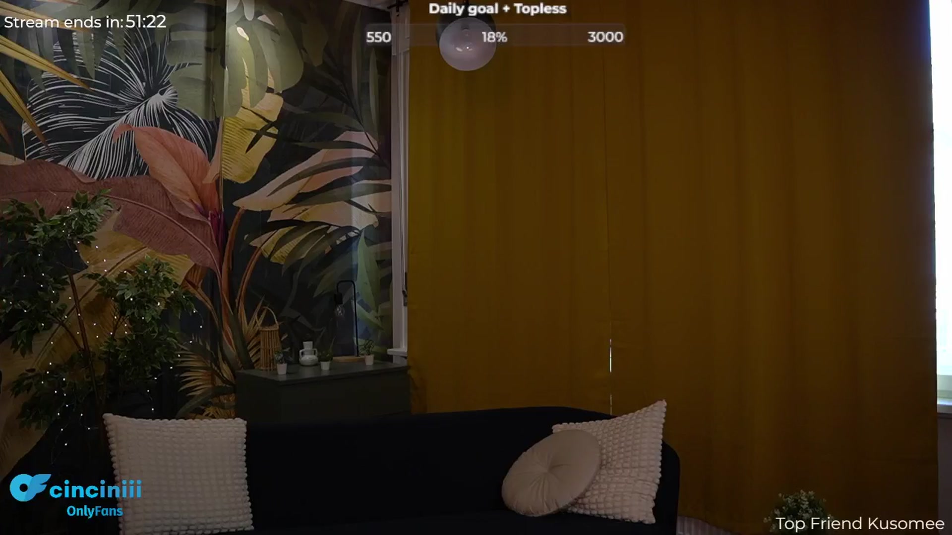 Gallery image thumbnail from cinnabellee's myfreecams stream on, 08/14/2024, 06:36 image 20 of 20