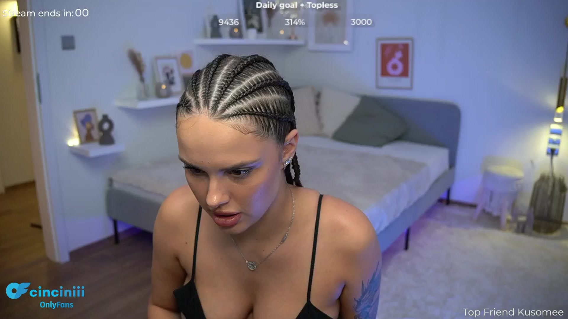 Gallery image thumbnail from cinnabellee's myfreecams stream on, 08/15/2024, 21:41 image 14 of 20