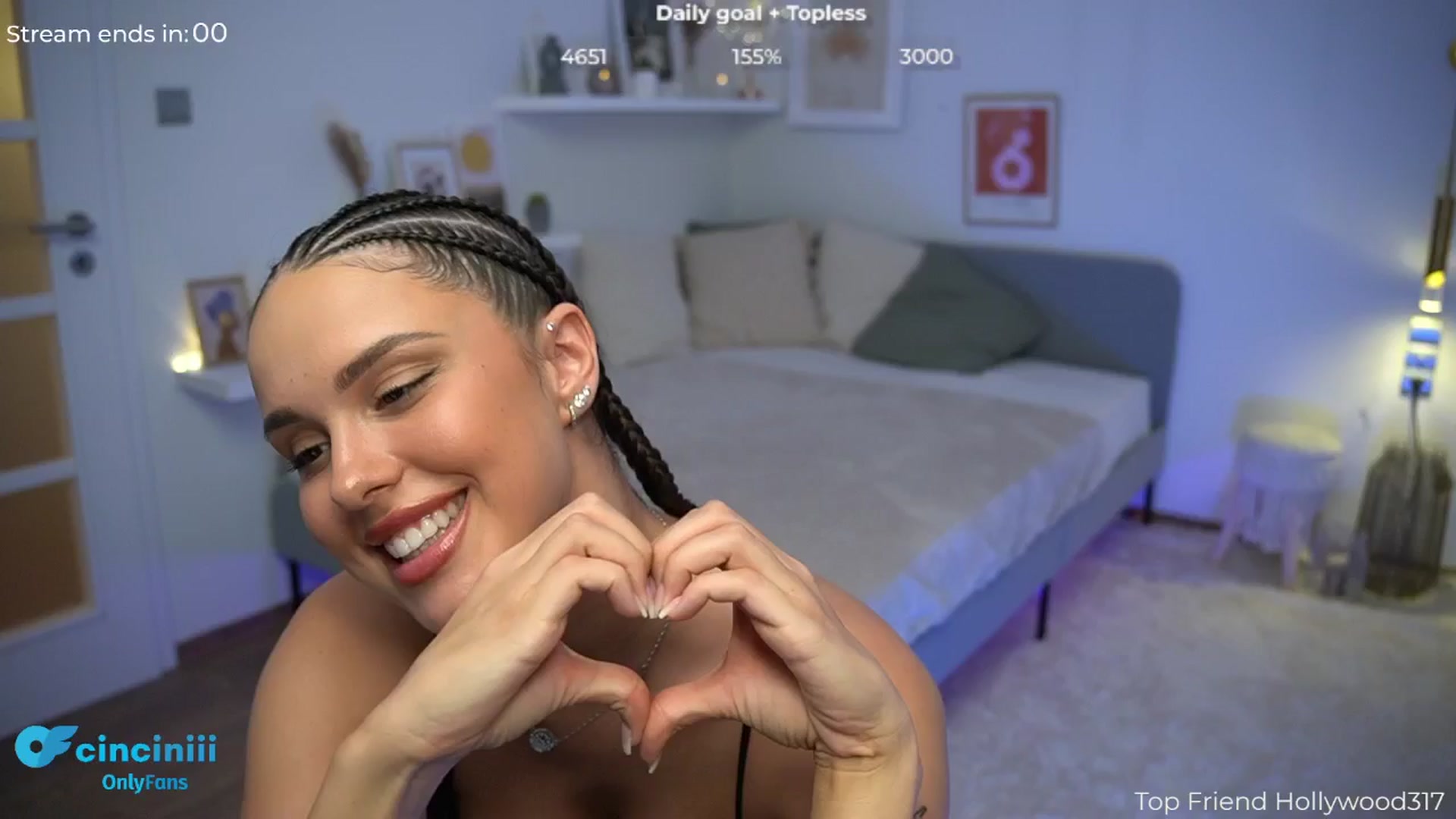 Gallery image thumbnail from cinnabellee's myfreecams stream on, 08/15/2024, 21:41 image 8 of 20