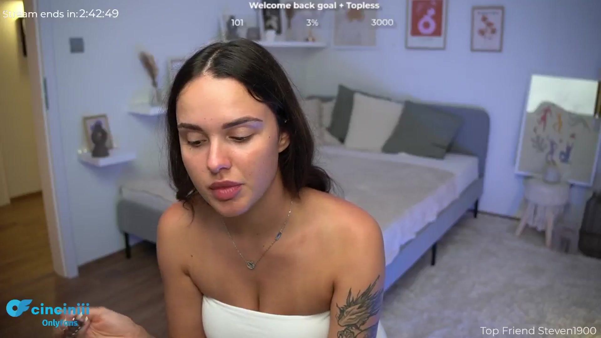 Gallery image thumbnail from cinnabellee's myfreecams stream on, 08/26/2024, 19:08 image 2 of 20