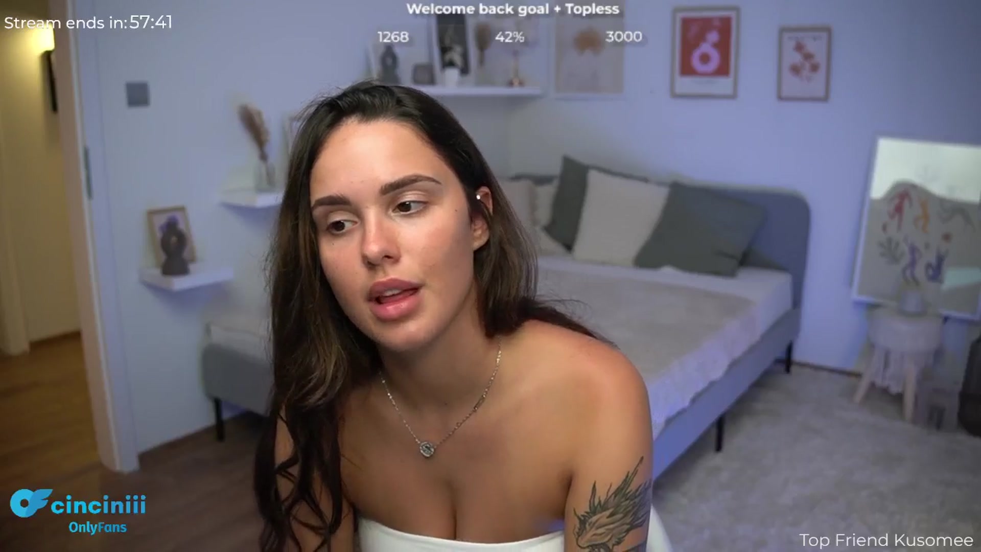 Gallery image thumbnail from cinnabellee's myfreecams stream on, 08/26/2024, 20:57 image 9 of 20
