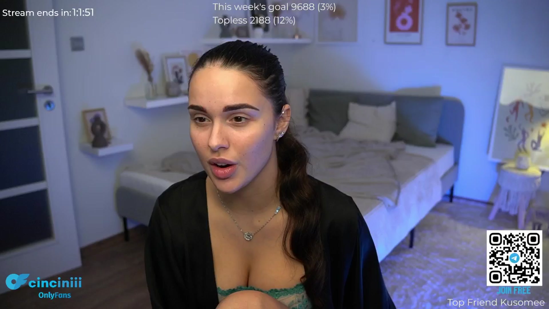 Gallery image thumbnail from cinnabellee's myfreecams stream on, 09/22/2024, 20:52 image 12 of 20