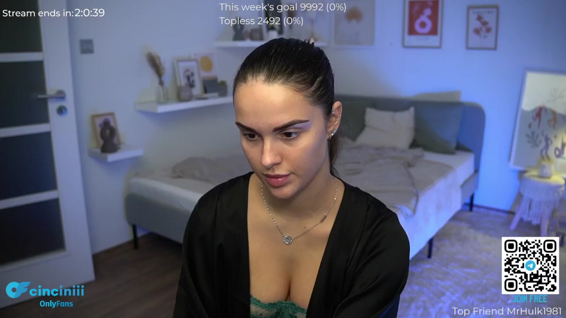 Gallery image thumbnail from cinnabellee's myfreecams stream on, 09/22/2024, 20:52 image 3 of 20