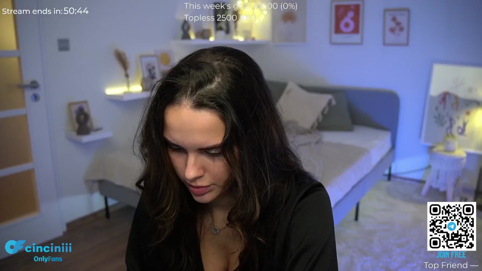 Gallery image thumbnail from cinnabellee's myfreecams stream on, 09/25/2024, 23:47 image 8 of 20