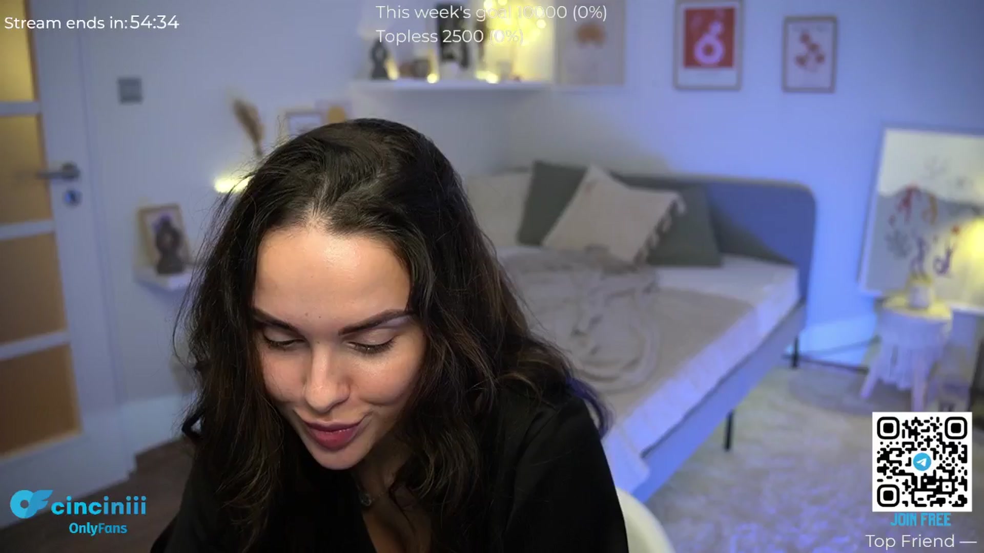 Gallery image thumbnail from cinnabellee's myfreecams stream on, 09/25/2024, 23:47 image 3 of 20