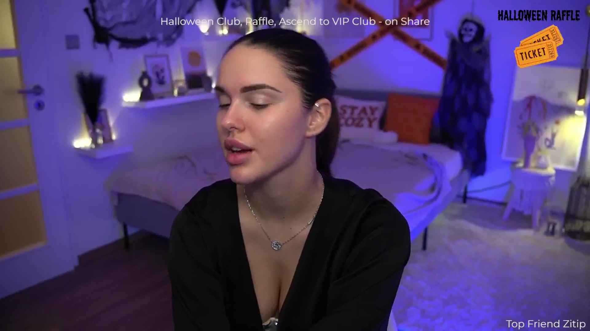 Gallery image thumbnail from cinnabellee's myfreecams stream on, 10/09/2024, 24:03 image 4 of 20
