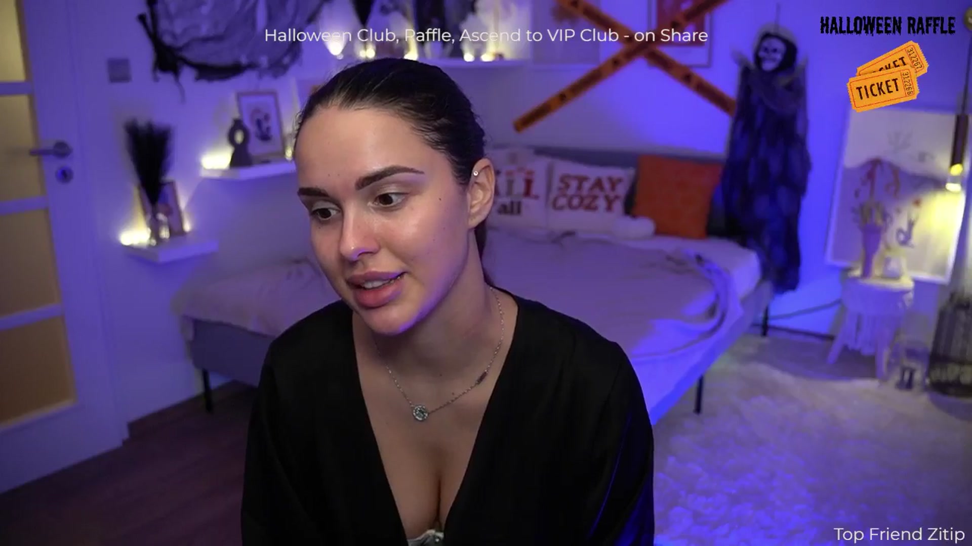 Gallery image thumbnail from cinnabellee's myfreecams stream on, 10/09/2024, 24:03 image 3 of 20