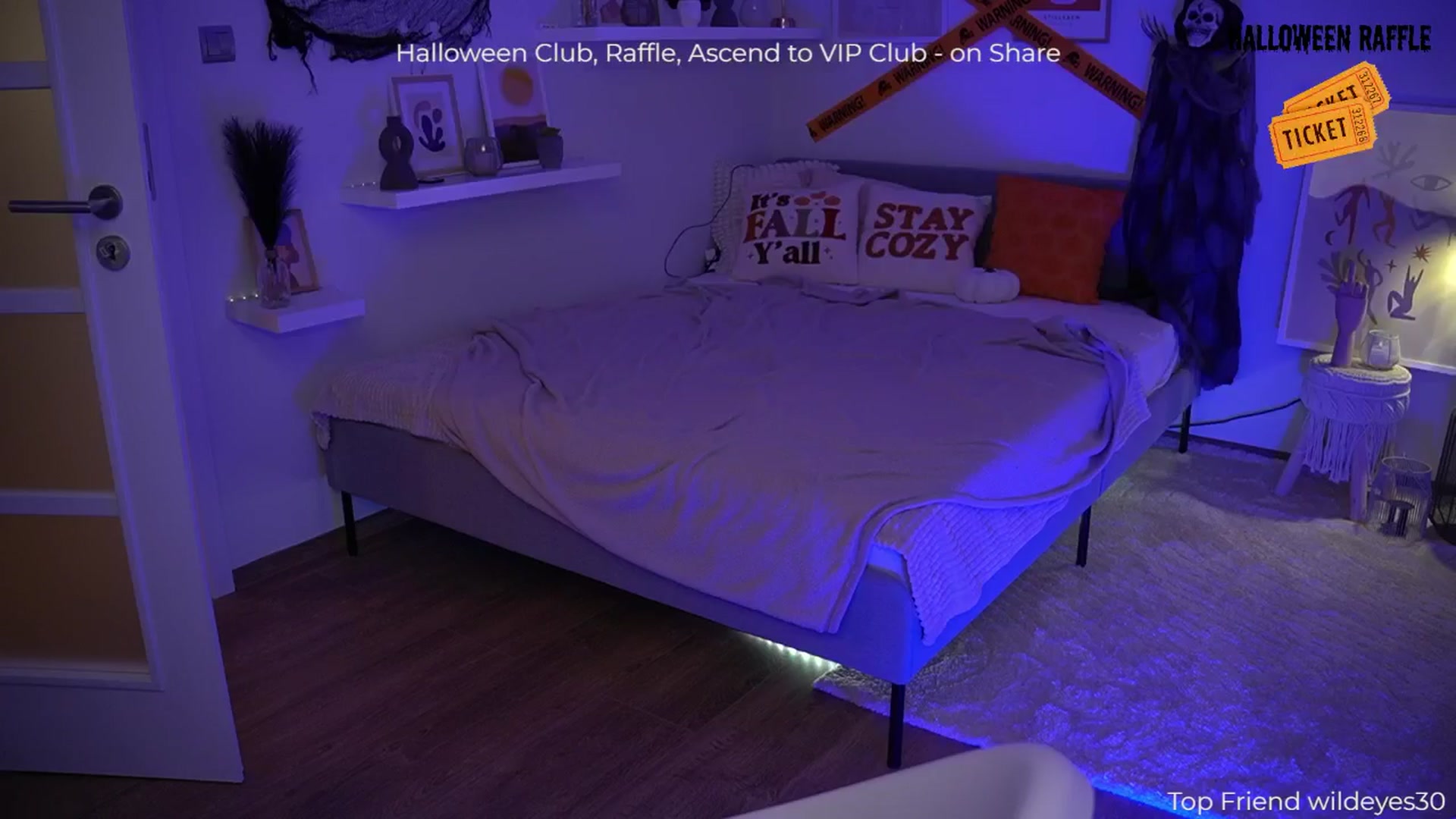 Gallery image thumbnail from cinnabellee's myfreecams stream on, 10/09/2024, 24:29 image 6 of 20