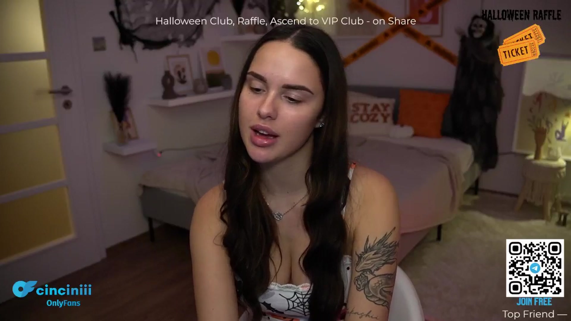 Gallery image thumbnail from cinnabellee's myfreecams stream on, 10/14/2024, 20:59 image 2 of 20