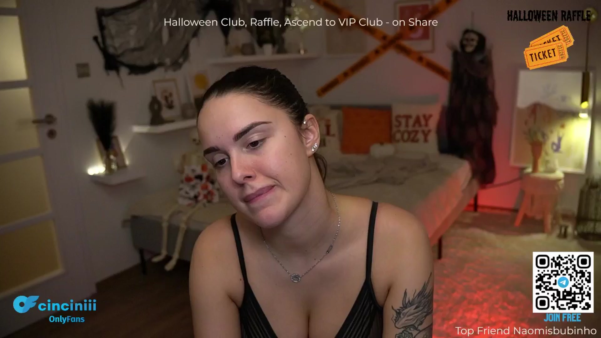Gallery image thumbnail from cinnabellee's myfreecams stream on, 10/17/2024, 21:02 image 12 of 20