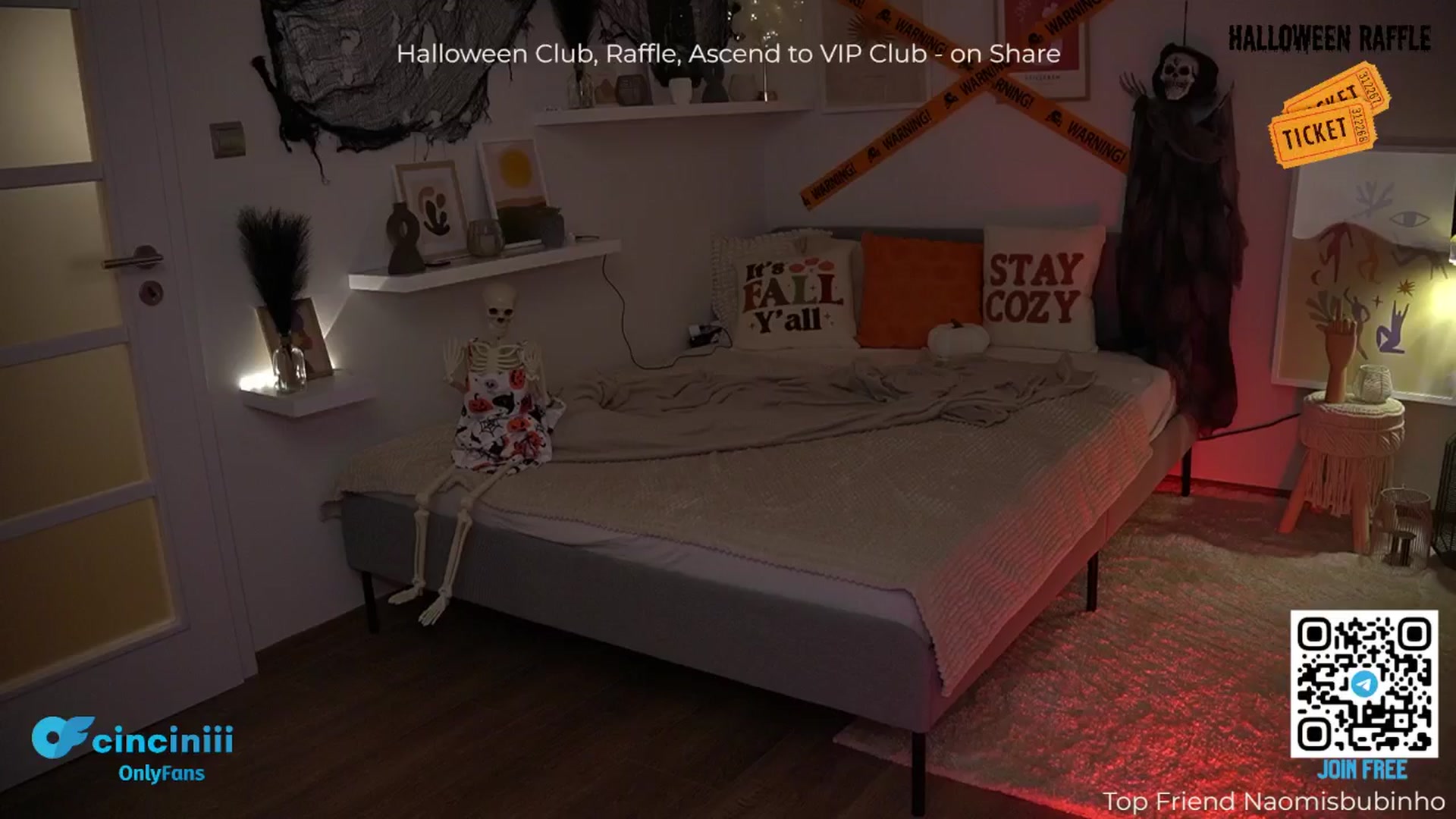 Gallery image thumbnail from cinnabellee's myfreecams stream on, 10/17/2024, 21:02 image 6 of 20