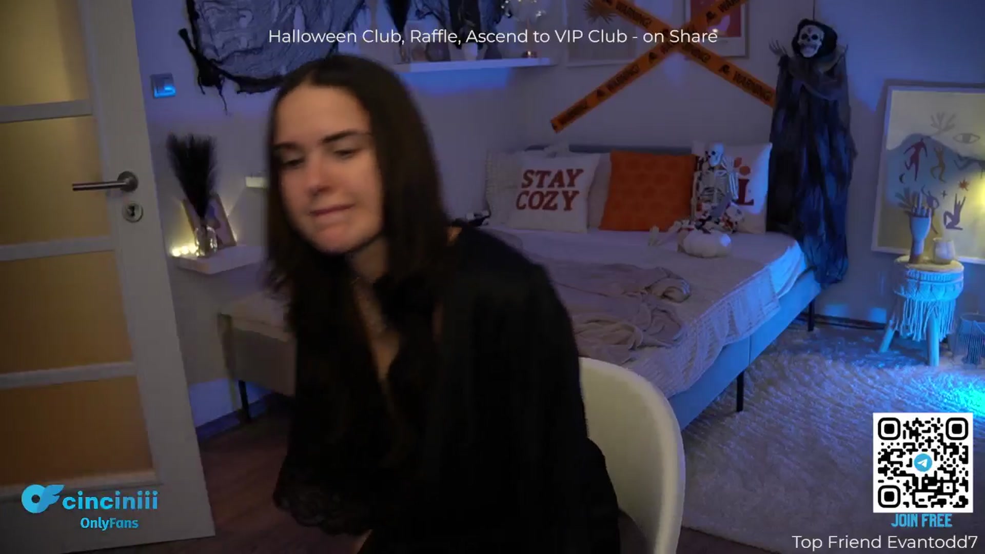 Gallery image thumbnail from cinnabellee's myfreecams stream on, 10/21/2024, 21:18 image 7 of 20