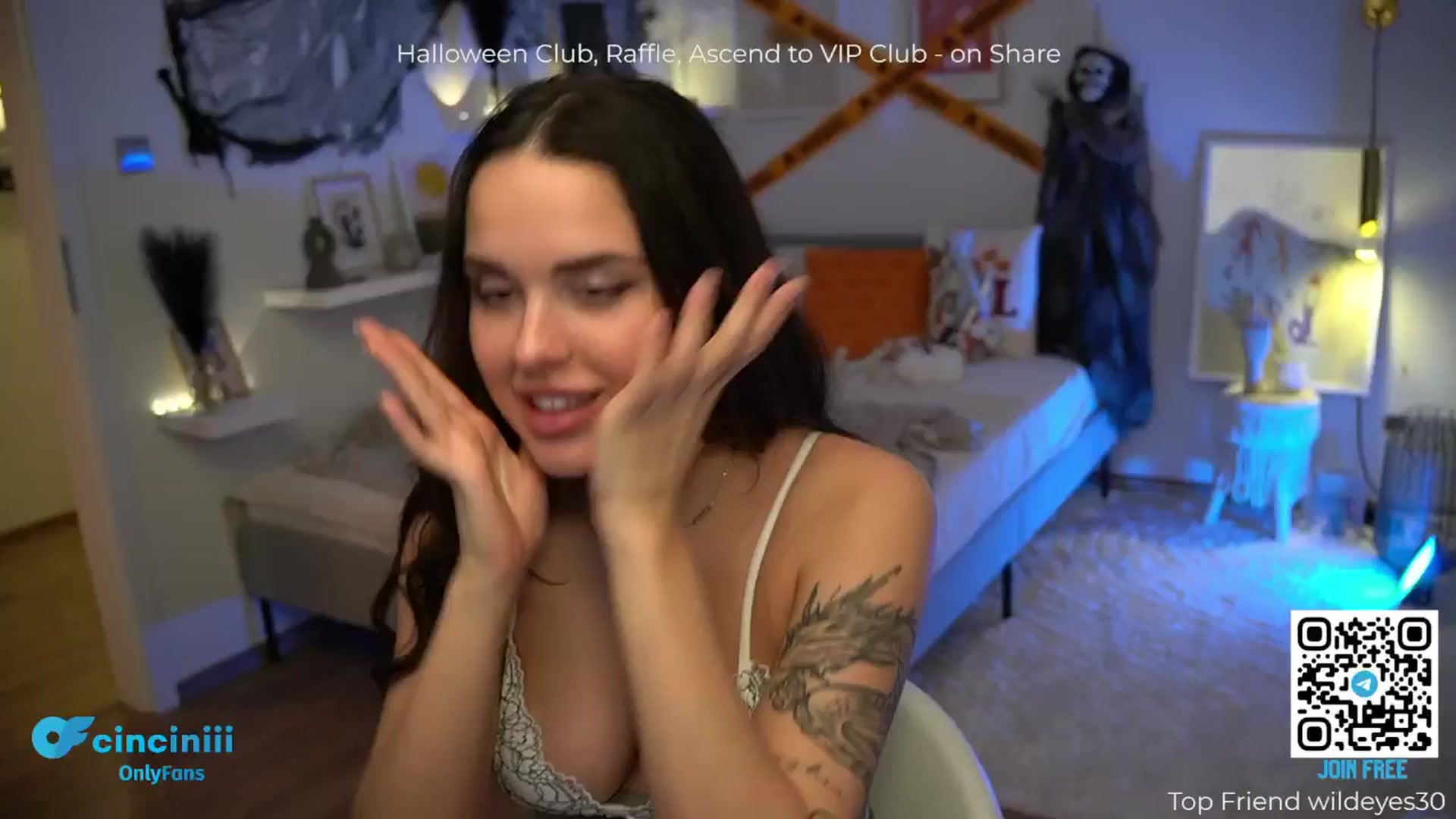 Gallery image thumbnail from cinnabellee's myfreecams stream on, 10/24/2024, 24:05 image 16 of 20