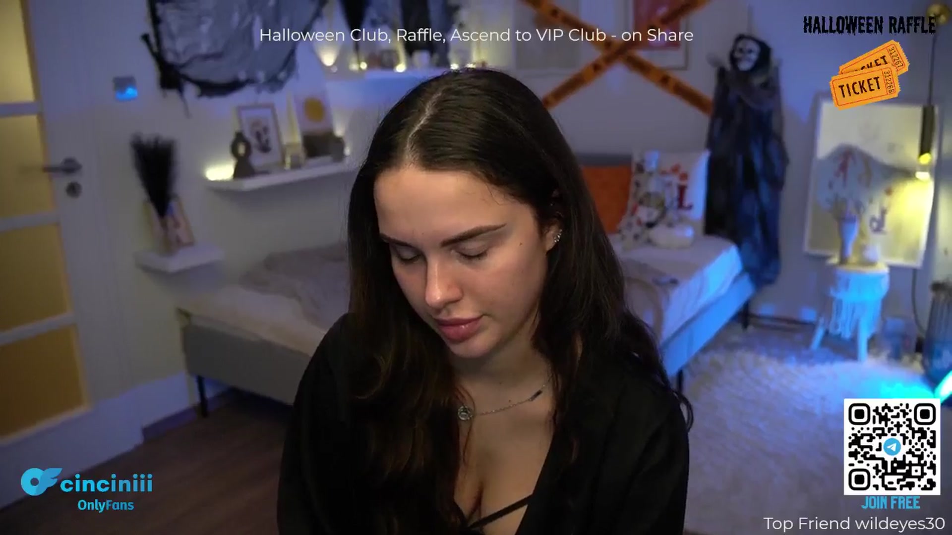 Gallery image thumbnail from cinnabellee's myfreecams stream on, 10/27/2024, 20:27 image 14 of 20