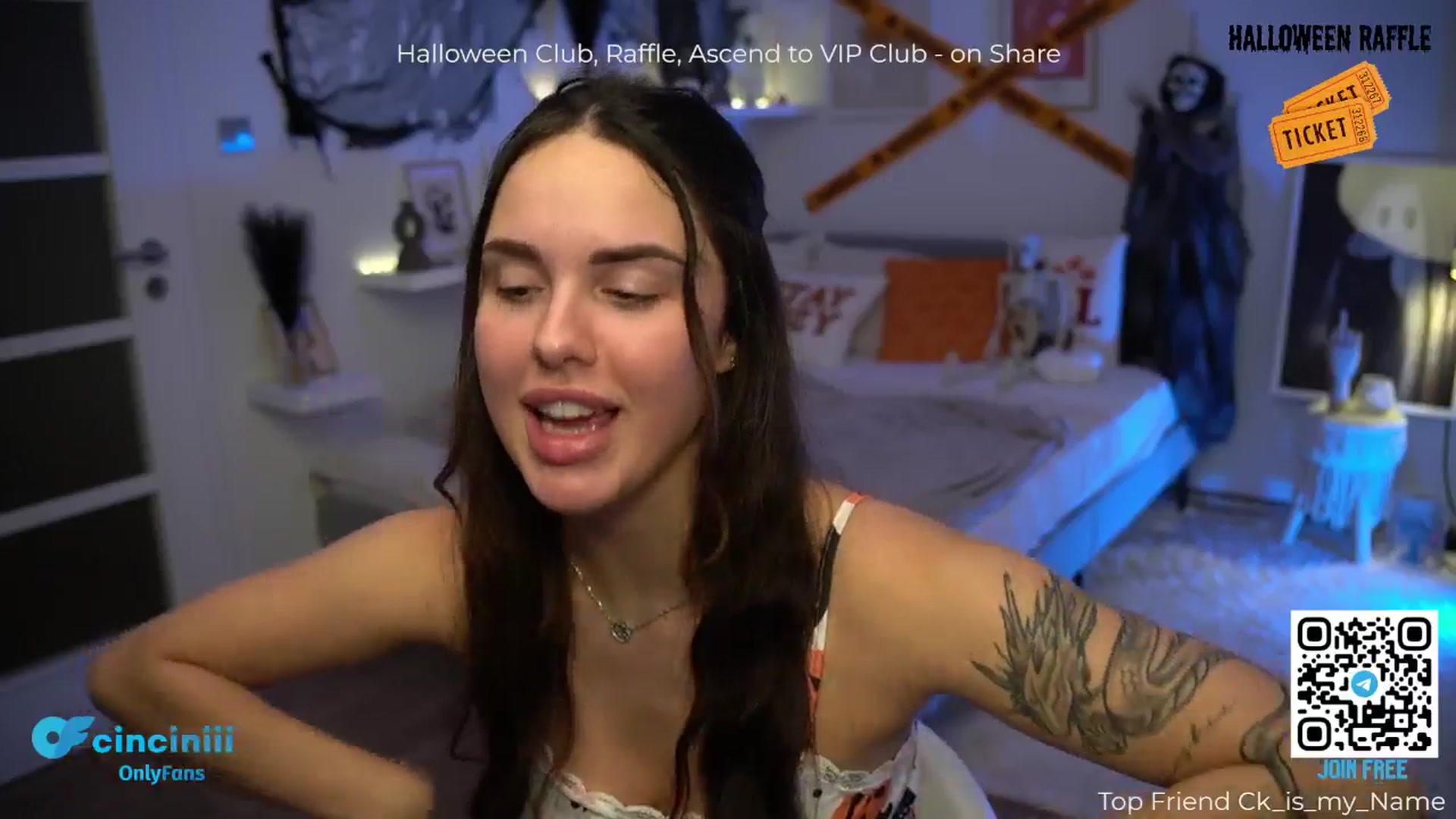Gallery image thumbnail from cinnabellee's myfreecams stream on, 10/29/2024, 22:00 image 10 of 20