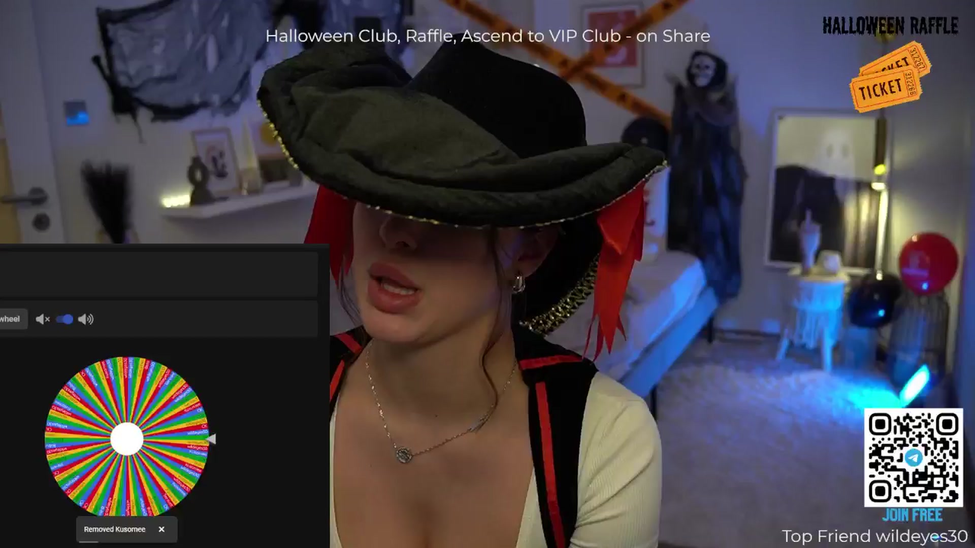 Gallery image thumbnail from cinnabellee's myfreecams stream on, 10/31/2024, 24:33 image 1 of 20