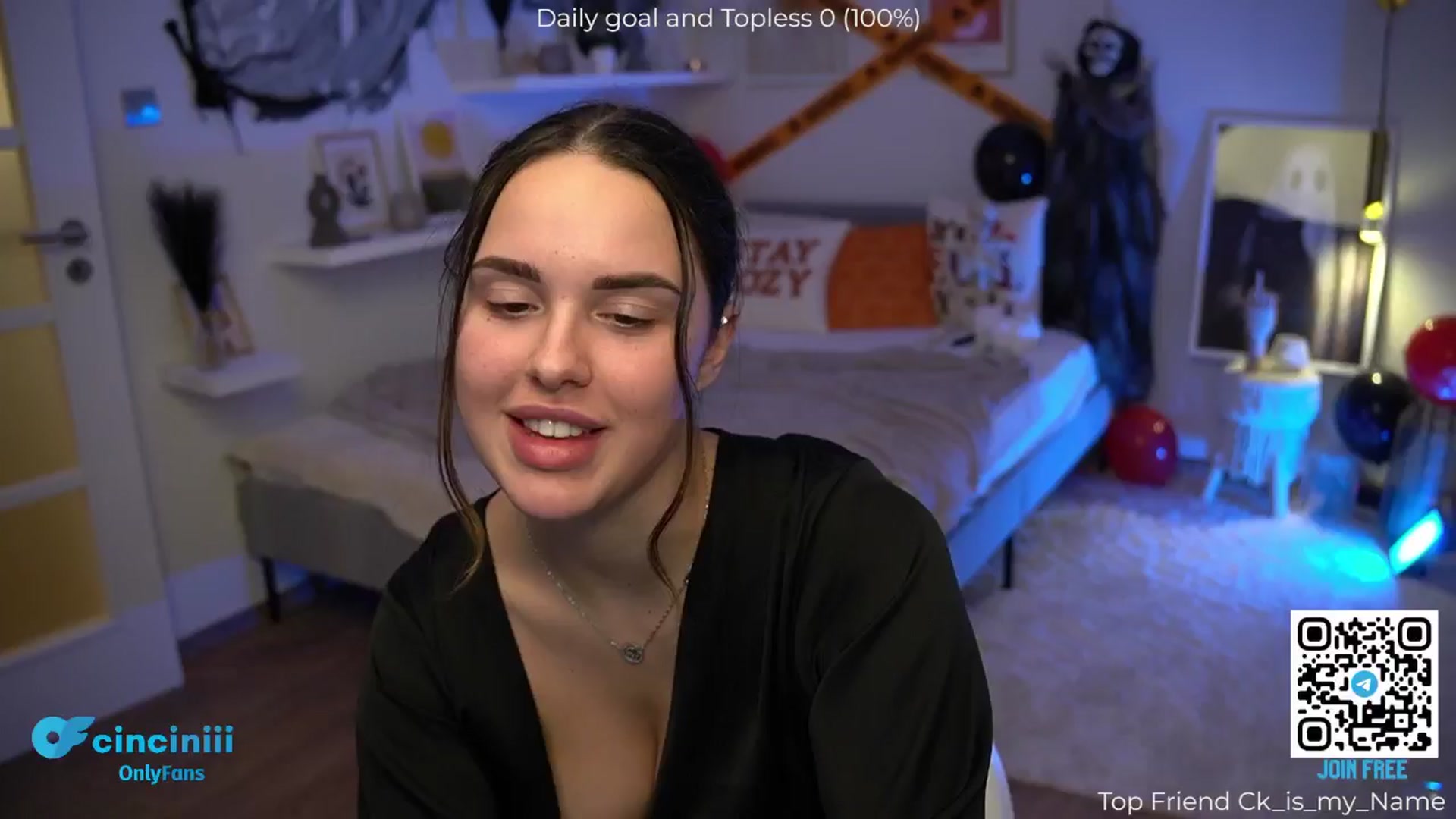 Gallery image thumbnail from cinnabellee's myfreecams stream on, 10/31/2024, 21:07 image 13 of 20