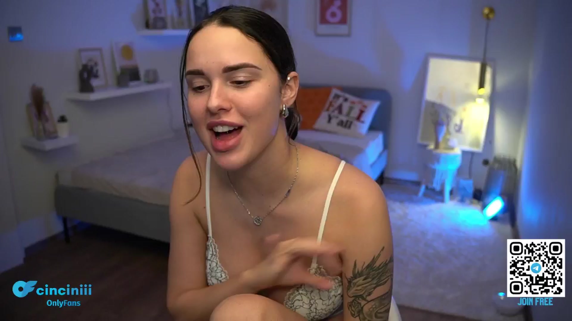 Gallery image thumbnail from cinnabellee's myfreecams stream on, 11/08/2024, 24:17 image 7 of 20