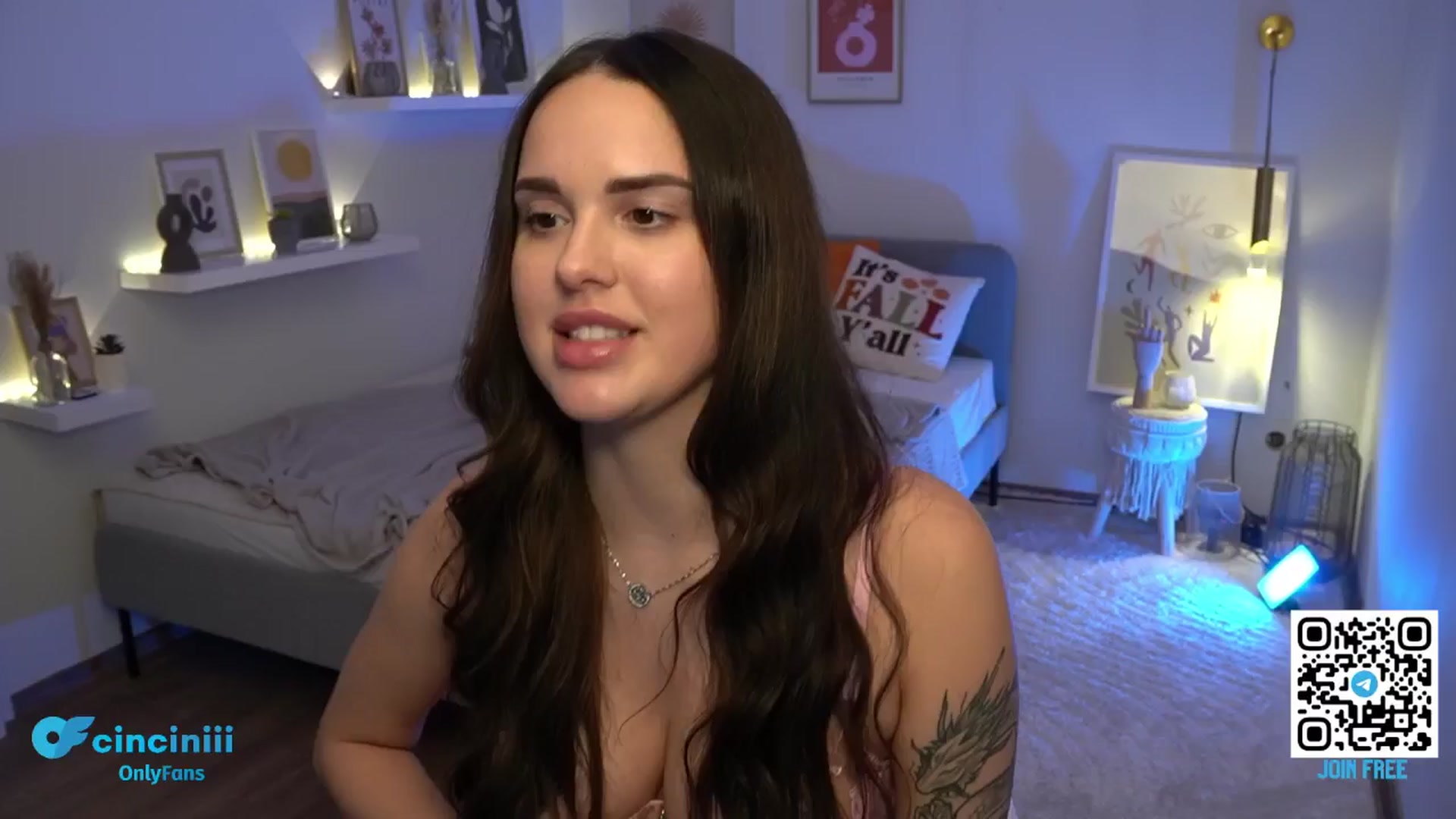 Gallery image thumbnail from cinnabellee's myfreecams stream on, 11/10/2024, 21:58 image 16 of 20