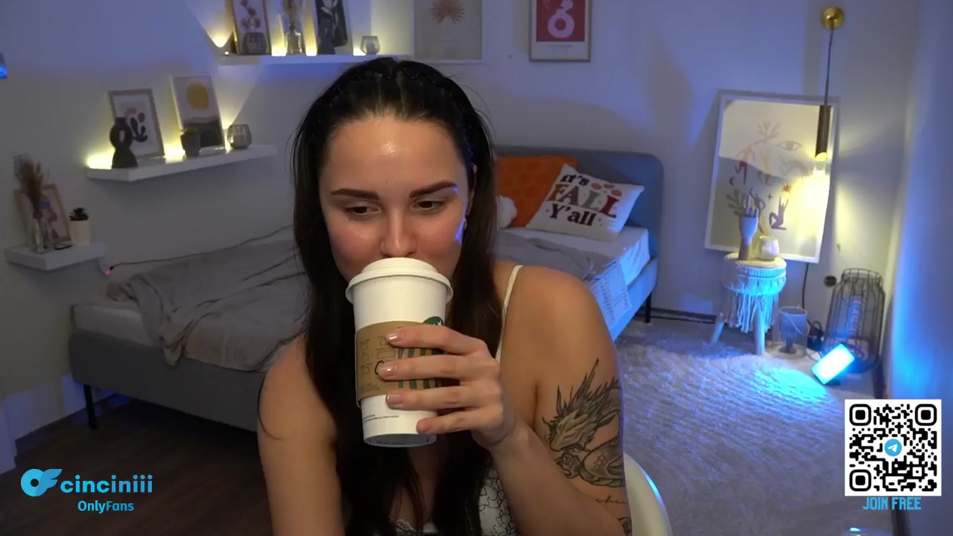Gallery image thumbnail from cinnabellee's myfreecams stream on, 11/14/2024, 20:35 image 16 of 20