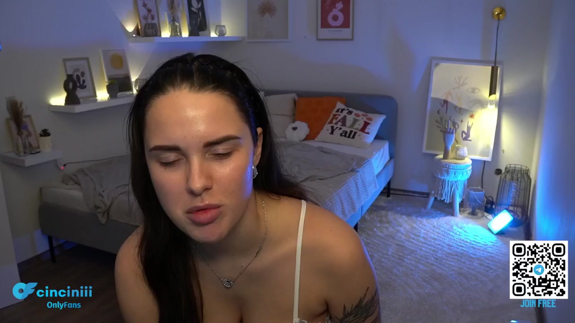 Gallery image thumbnail from cinnabellee's myfreecams stream on, 11/14/2024, 21:01 image 13 of 20