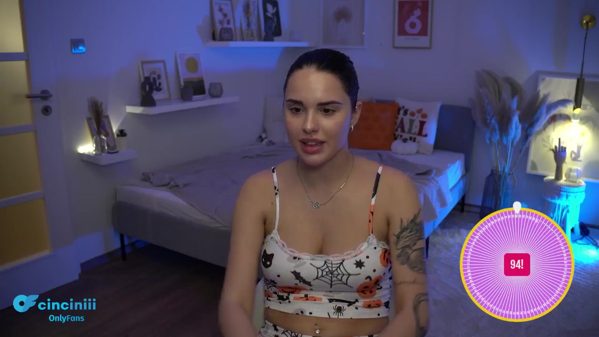 Gallery image thumbnail from cinnabellee's myfreecams stream on, 11/21/2024, 01:02 image 20 of 20