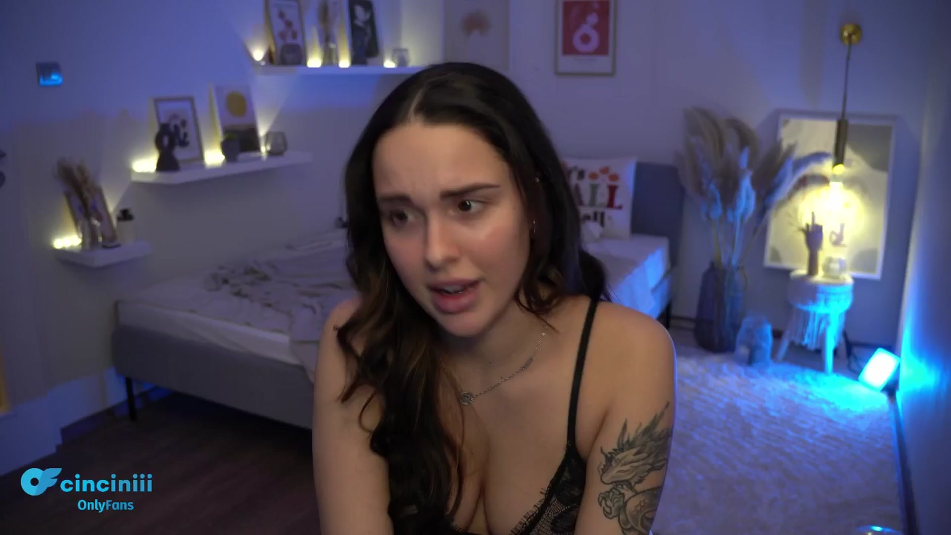 Gallery image thumbnail from cinnabellee's myfreecams stream on, 11/21/2024, 22:09 image 14 of 20