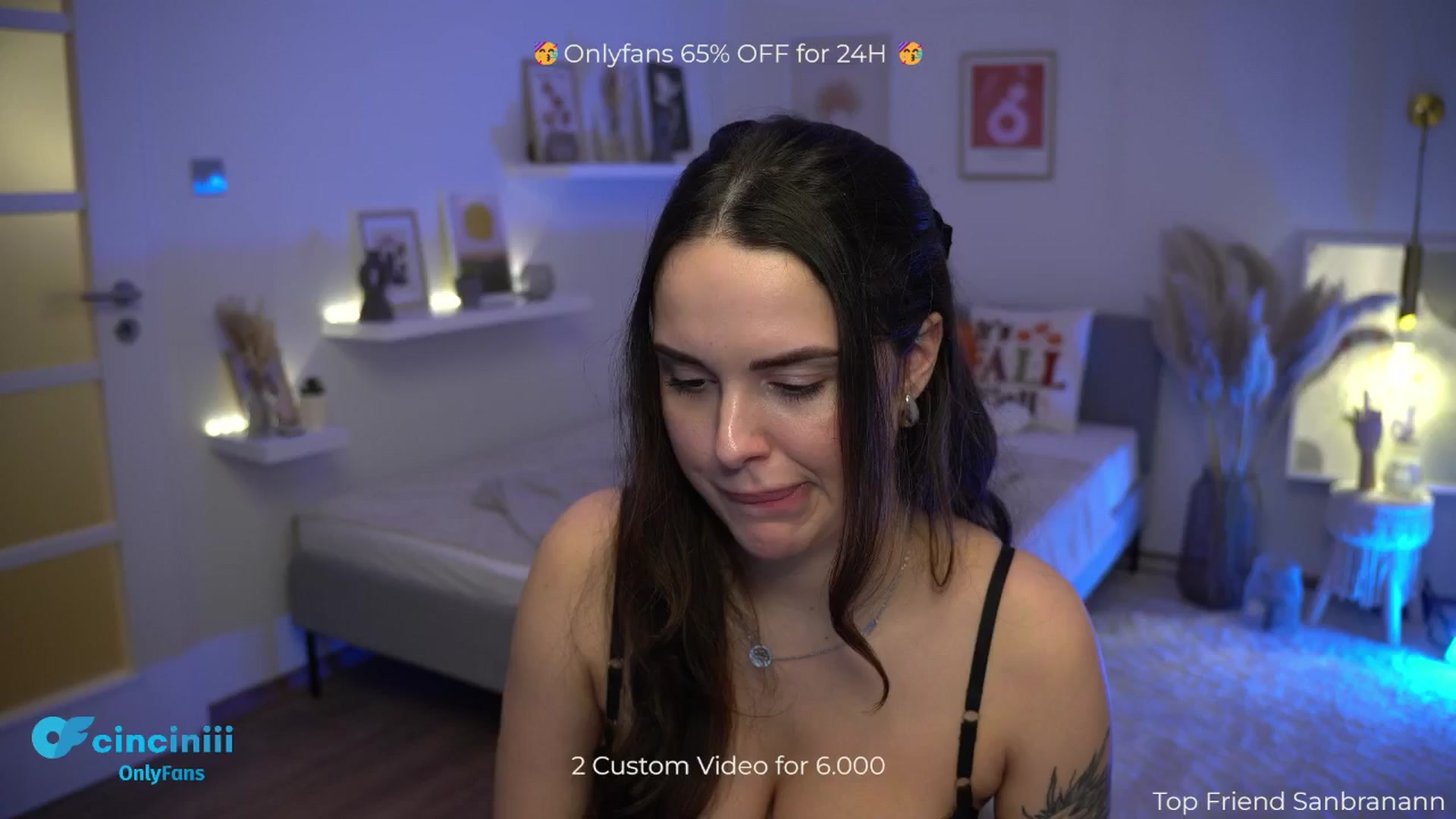 Gallery image thumbnail from cinnabellee's myfreecams stream on, 11/30/2024, 01:28 image 13 of 20