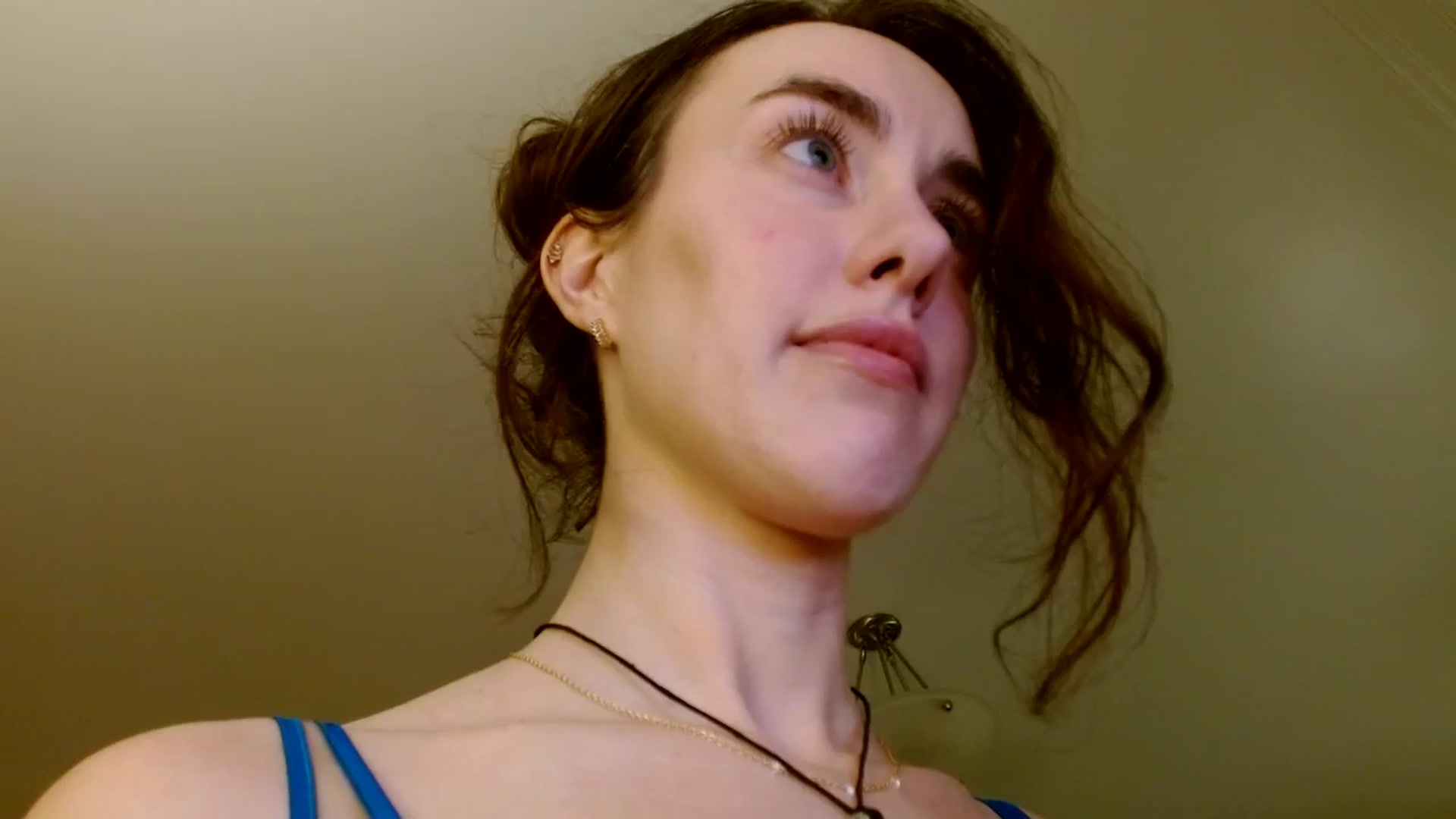 Gallery image thumbnail from clara's myfreecams stream on, 02/02/2025, 03:32 image 13 of 20