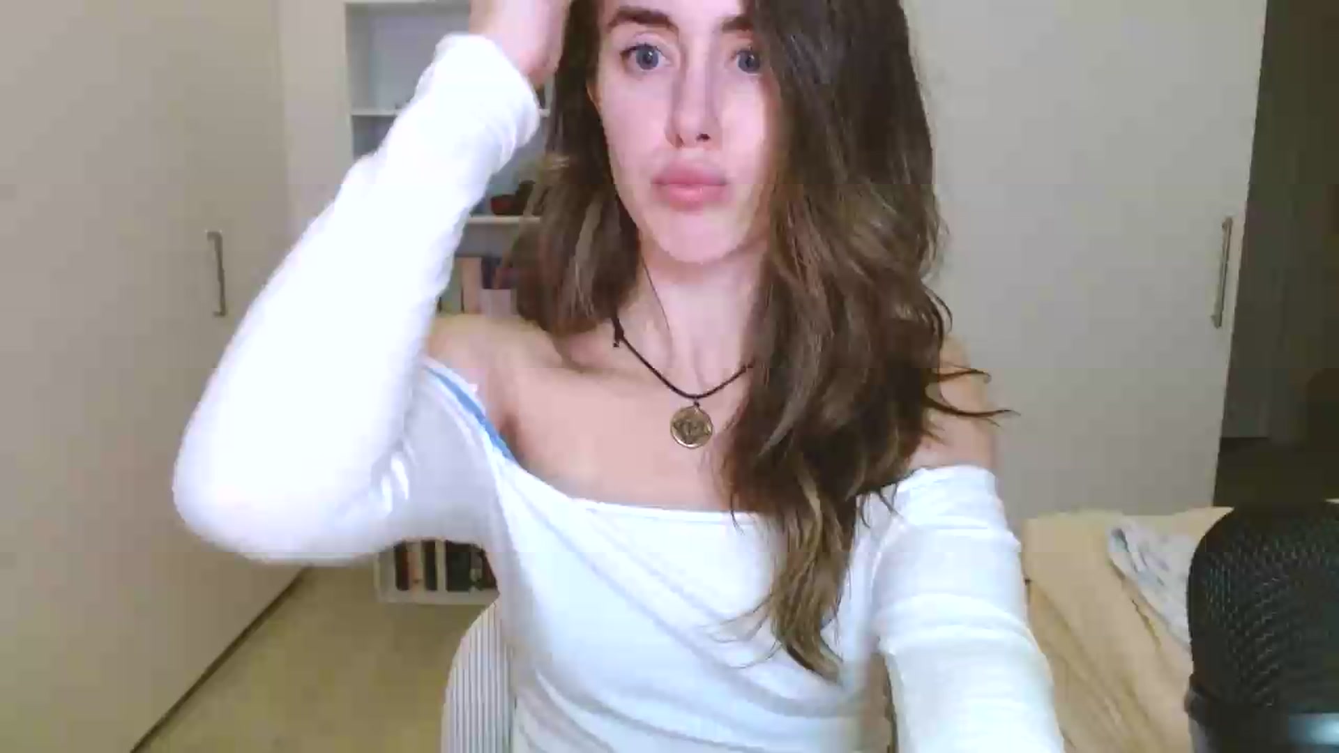 Gallery image thumbnail from clara's myfreecams stream on, 09/03/2026, 05:58 image 1 of 20
