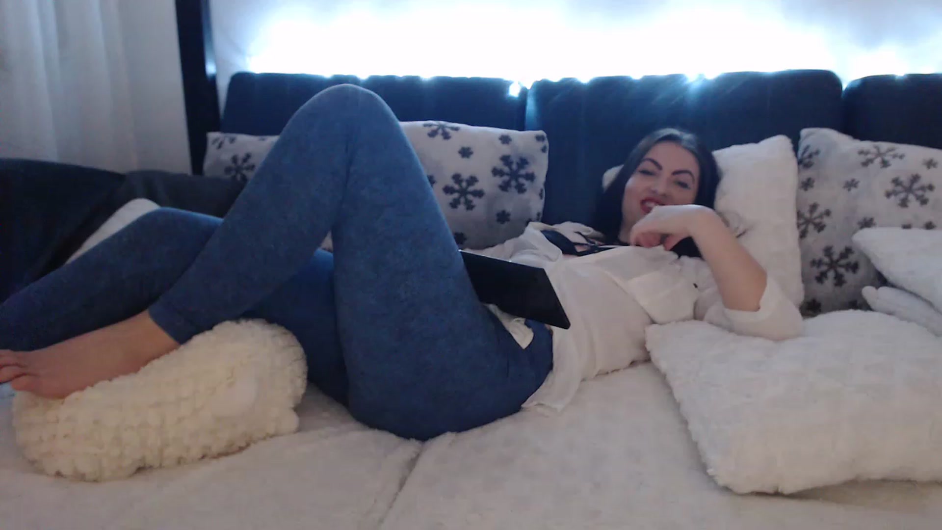 Gallery image thumbnail from classy_devil_'s myfreecams stream on, 01/11/2023, 01:06 image 18 of 20