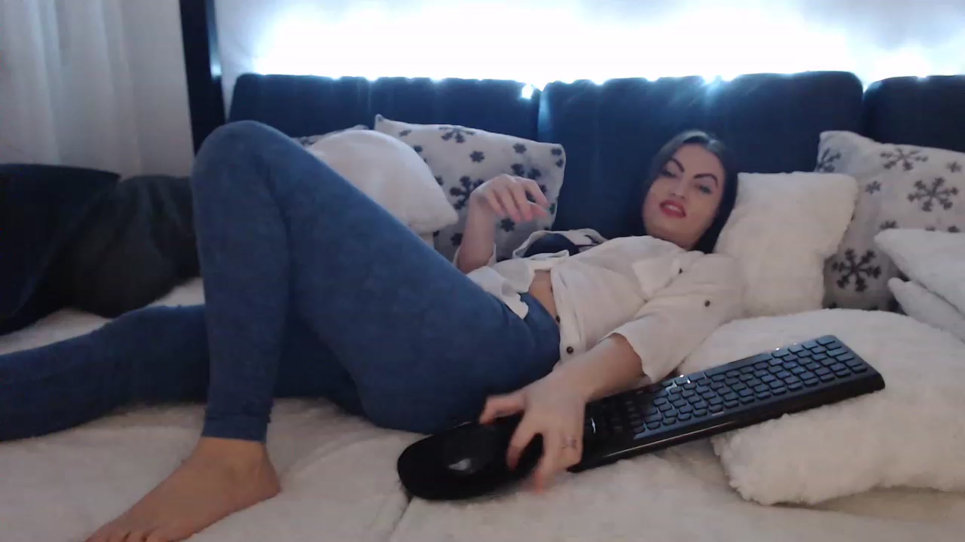 Gallery image thumbnail from classy_devil_'s myfreecams stream on, 01/11/2023, 01:06 image 17 of 20