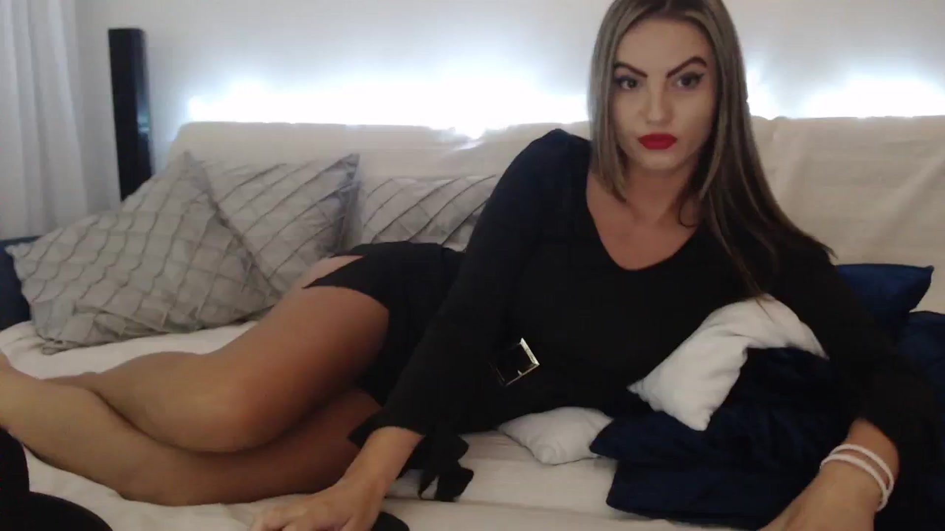 Gallery image thumbnail from classy_devil_'s myfreecams stream on, 08/11/2023, 22:53 image 18 of 20