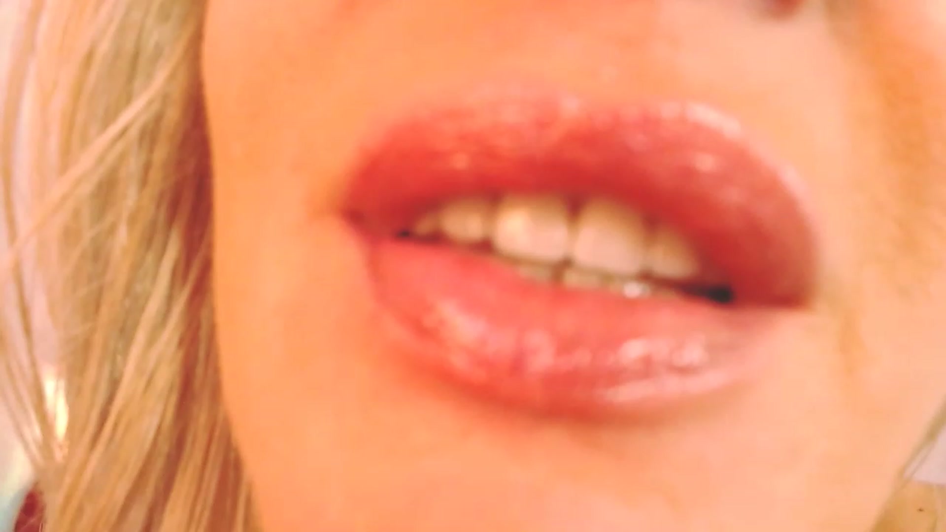 Gallery image thumbnail from clasyyy4you's myfreecams stream on, 02/18/2023, 22:50 image 13 of 20