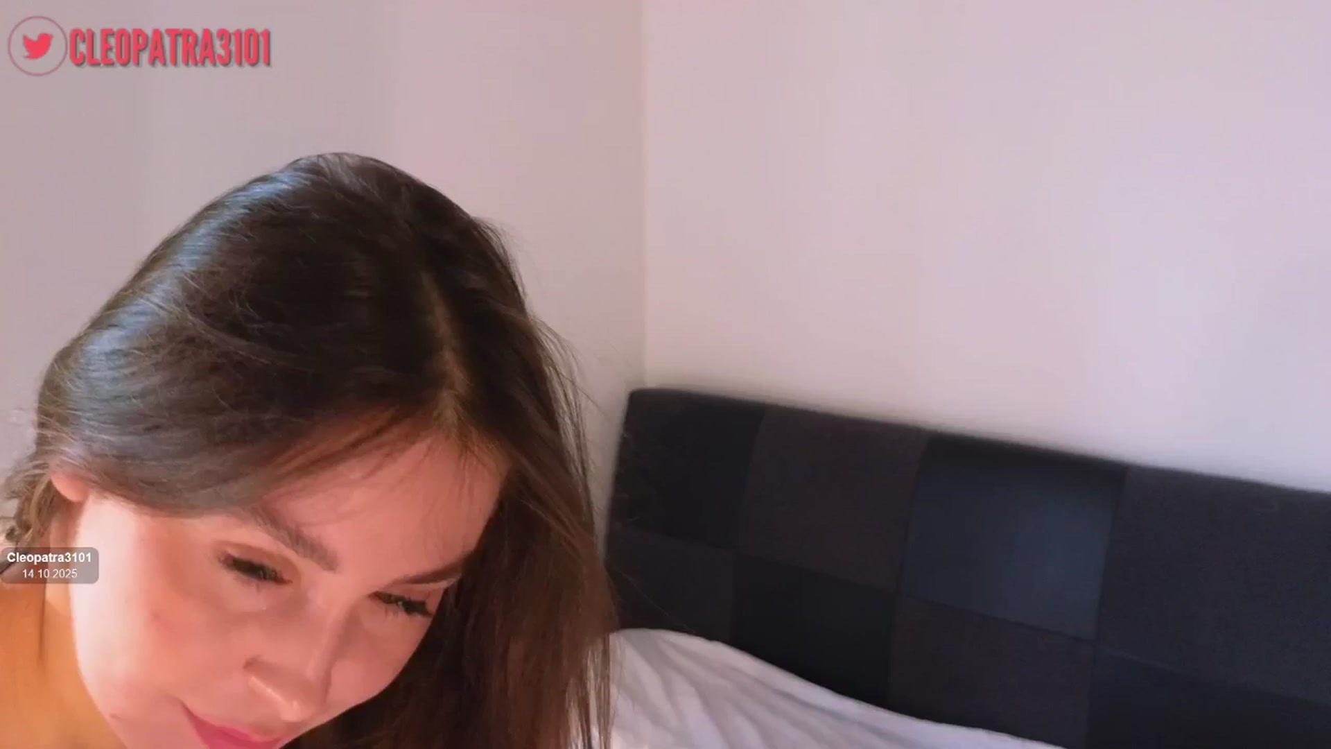 Gallery image thumbnail from cleopatra310's myfreecams stream on, 10/14/2025, 14:33 image 4 of 20