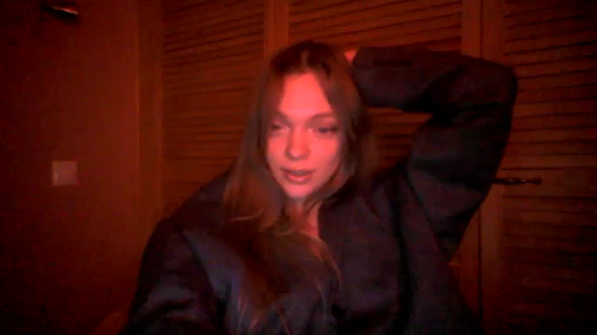 Gallery image thumbnail from clepssydra's myfreecams stream on, 11/28/2022, 23:23 image 13 of 20